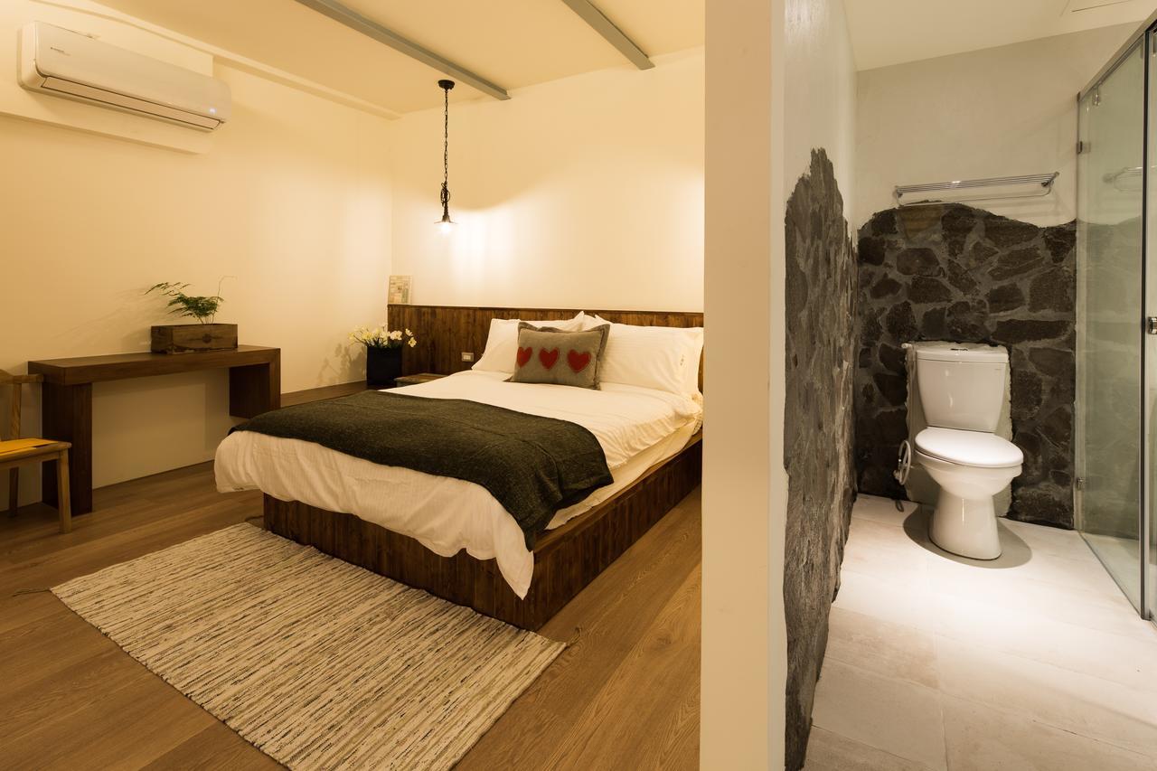 Haku Beach Days Inn Nanwan Exteriör bild