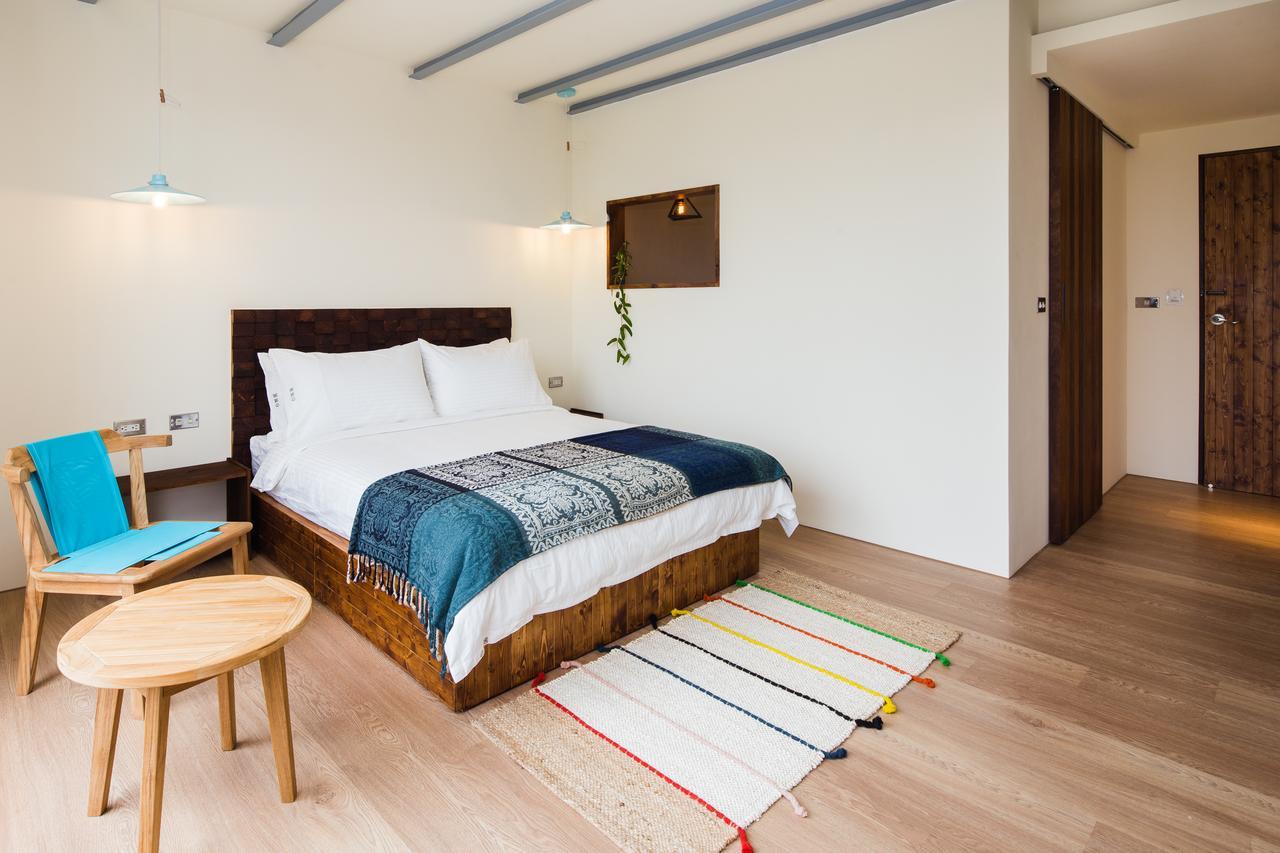 Haku Beach Days Inn Nanwan Exteriör bild